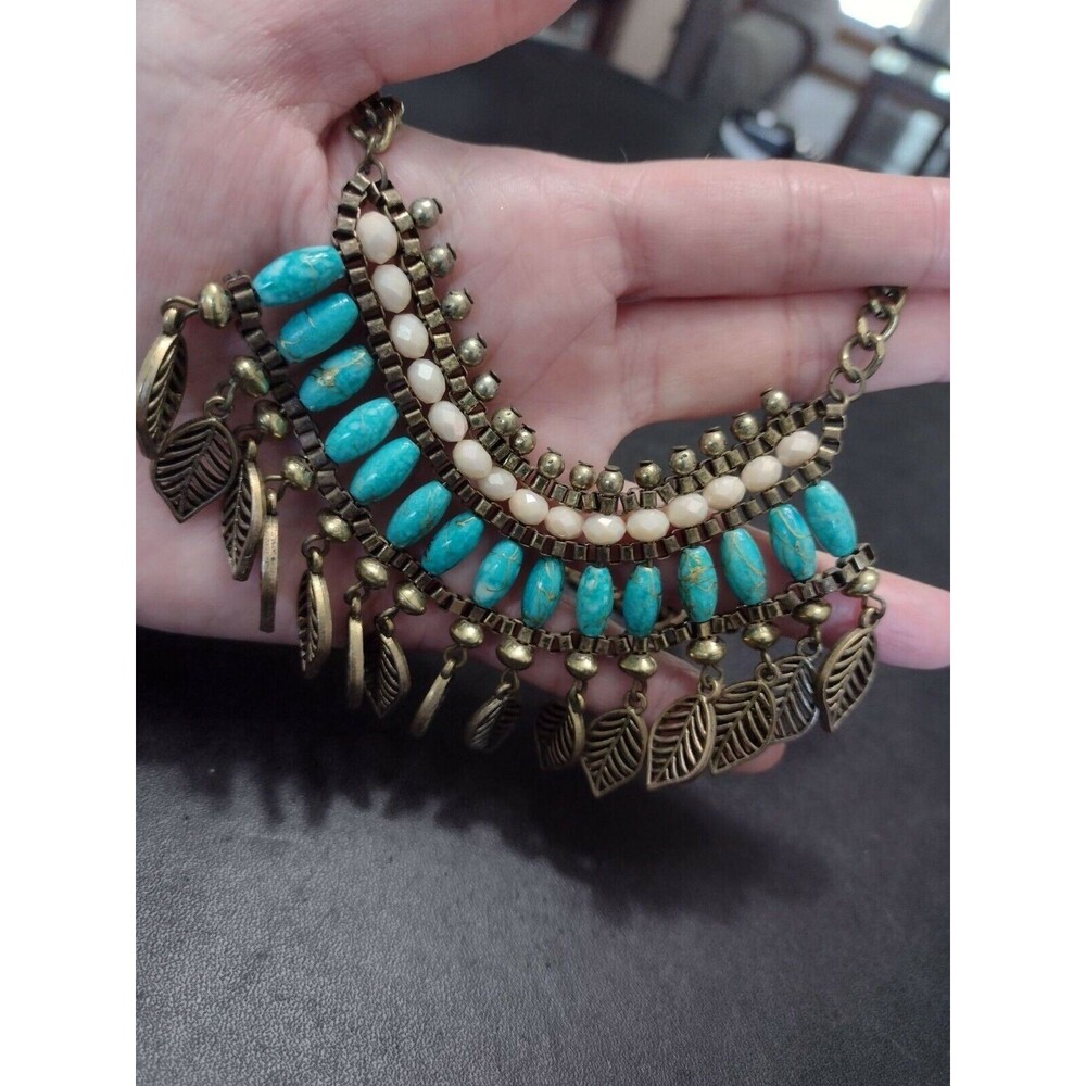 Gold tone bead necklace